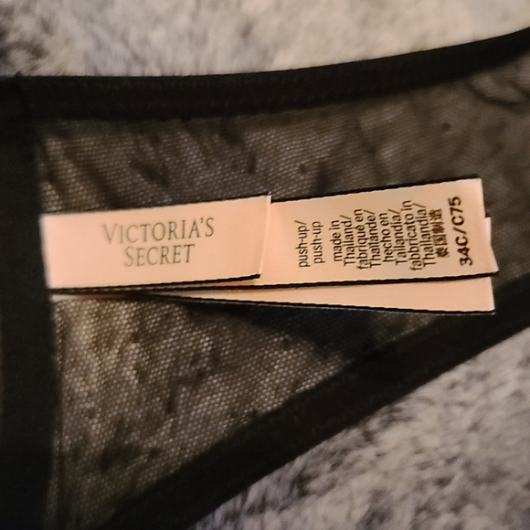 Victoria's Secret Black Lace Front Closure Razorback Bra 34 C - Picture 8 of 12